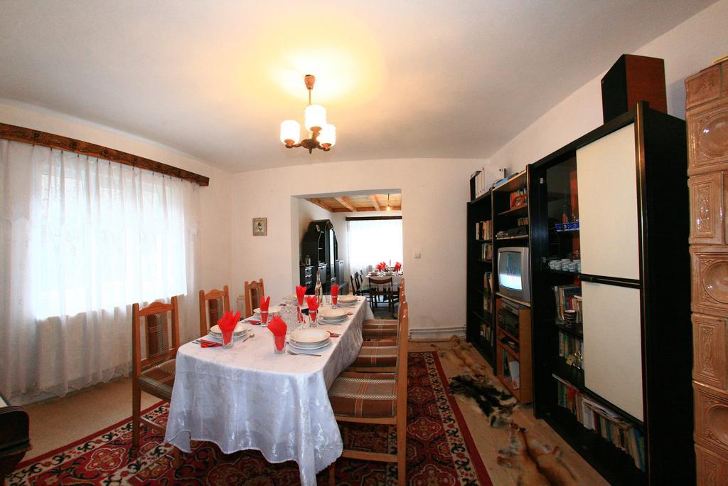 Busta House Bogdan Vodă Exterior foto